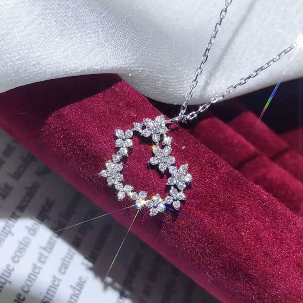 NEW 18k White Gold Diamond Heart Ring Flower Heart Shaped Pendant Necklace